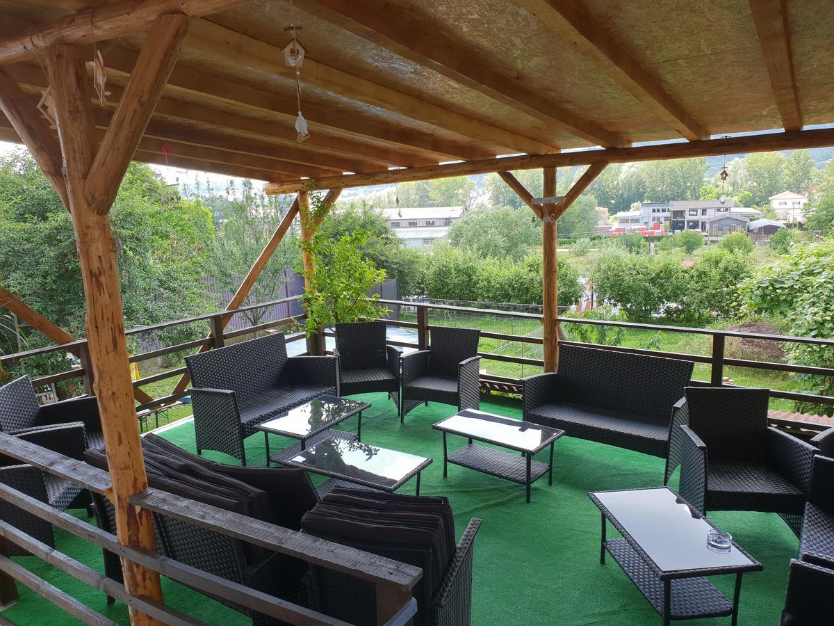 Curtea de Argeş Casa Ariana酒店 外观 照片